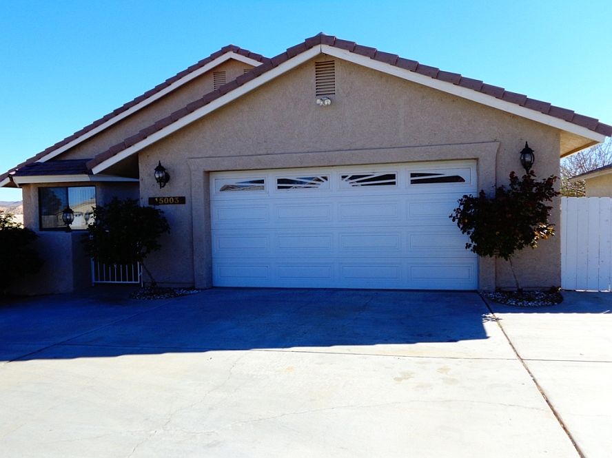 1st image of 15003 Shady Elm Ln