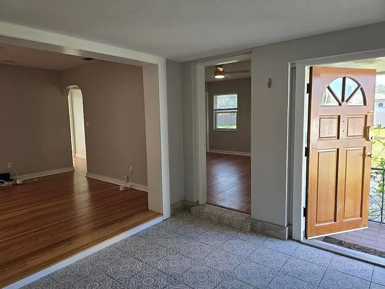 265 Mateo Way NE #1 — Photo 3