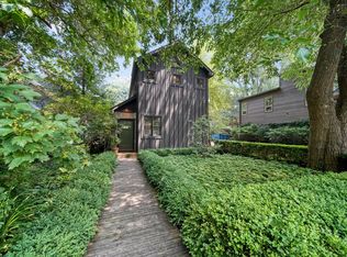 31 Spring St, Douglas, MI 49406