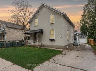 136 Cooper St #A1, Cambridge, ON N3C2N7