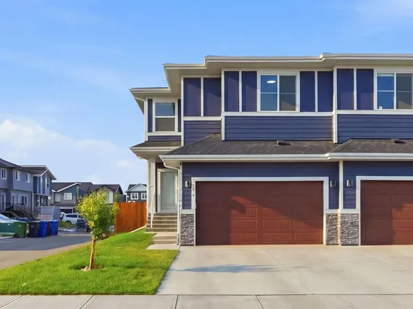 36 Waterford Hts, Chestermere, AB T1X 2M8