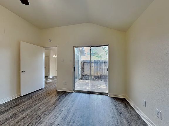 3rd image of 8867 Golden Sunshine Dr