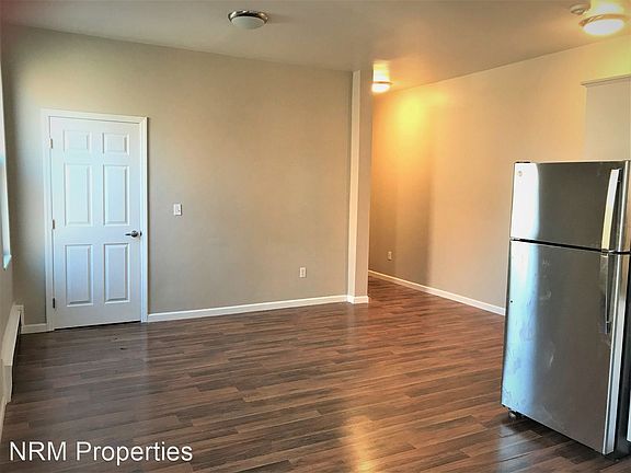 4th image of 426 Greenfield Ave #9187793