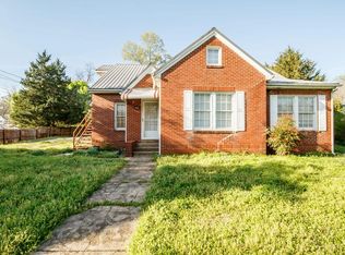 512 W Crawford St, Dalton, GA 30720