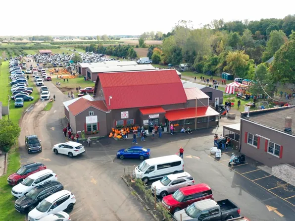 1235 E Erie Rd, Erie, MI 48133