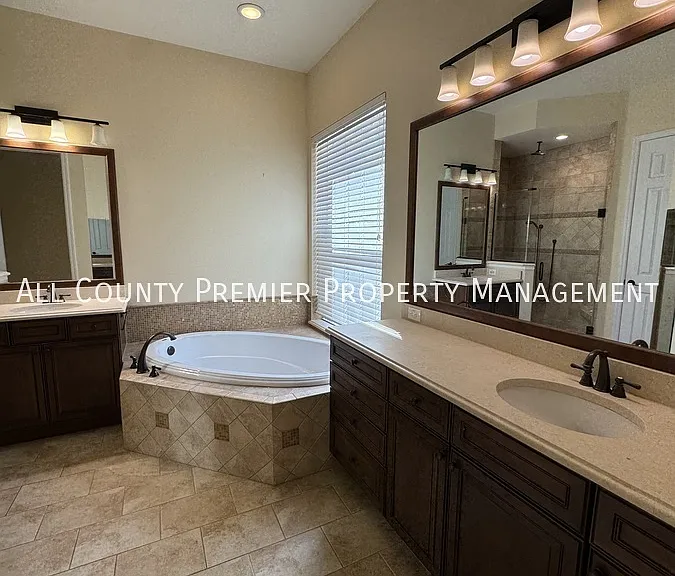 203 Spalding Way — Photo 12
