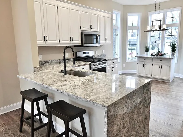10413 Spyglass Dr — Photo 6