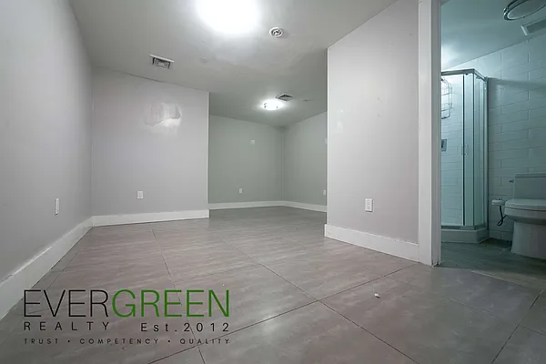 Rented by Evergreen Apartments BK | media 24