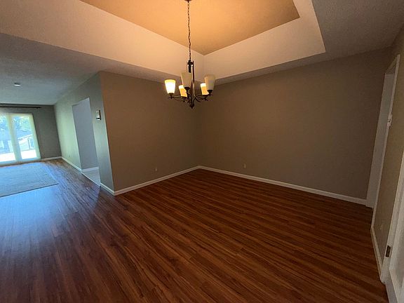 4th image of 1 Nicolet Dr