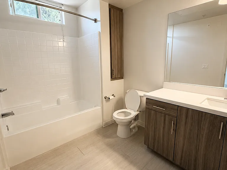 Aura NoHo Luxury Apartments — Photo 45