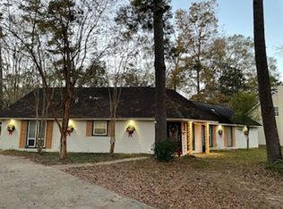 5613 Bristle Cone Dr, Greenwell Springs, LA 70739