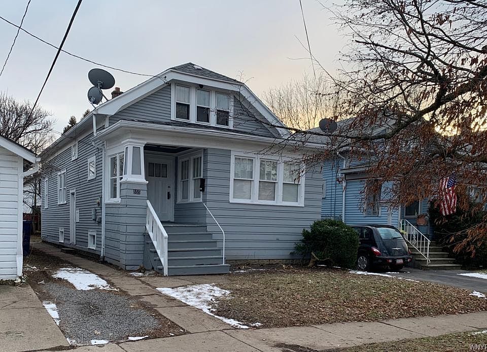 1st image of 555 Shirley Ave