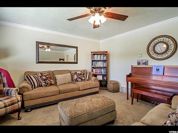 3rd image of 546 S Goosenest Dr Unit 1-C