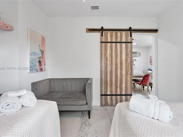 8280 NE 1st Pl — Photo 21