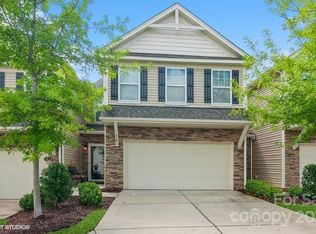 934 Summerlake Dr, Fort Mill, SC 29715