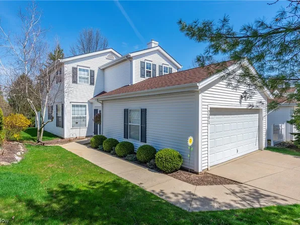 7171 W Cross Creek Trl, Brecksville, OH 44141