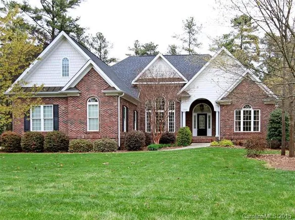 7965 Bay Pointe Dr, Denver, NC 28037