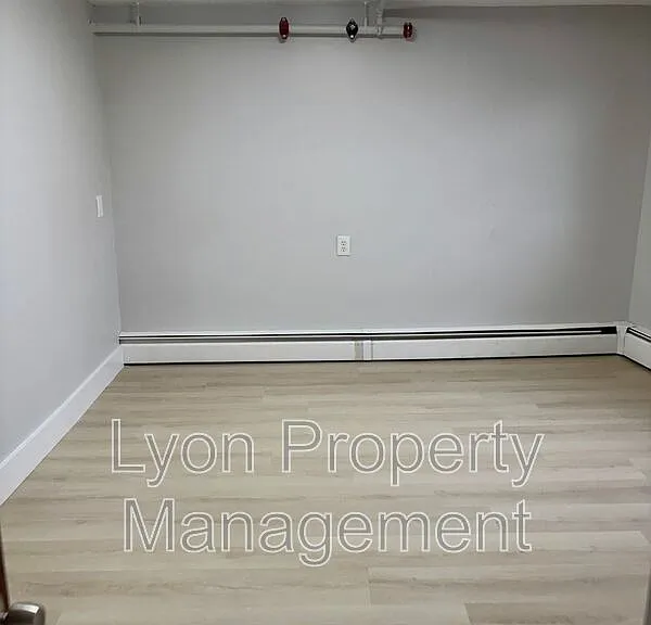 262 Illinois St #2 — Photo 7