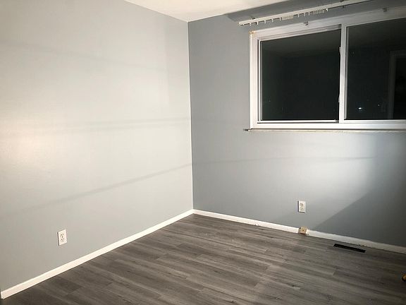 2nd image of 9129 Shenandoah Dr #1