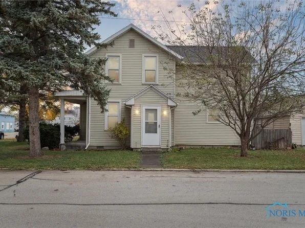 225 W Evans St, Gibsonburg, OH 43431