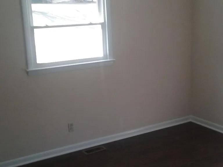 617 McLamb Dr — Photo 2