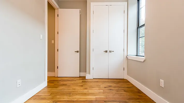 Rented by Nooklyn NYC LLC | media 45