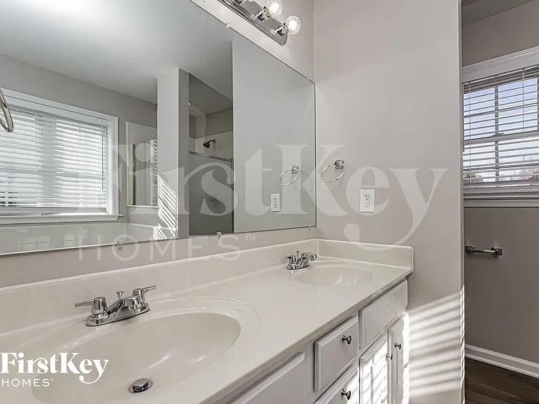 5902 Black Willow Dr — Photo 10