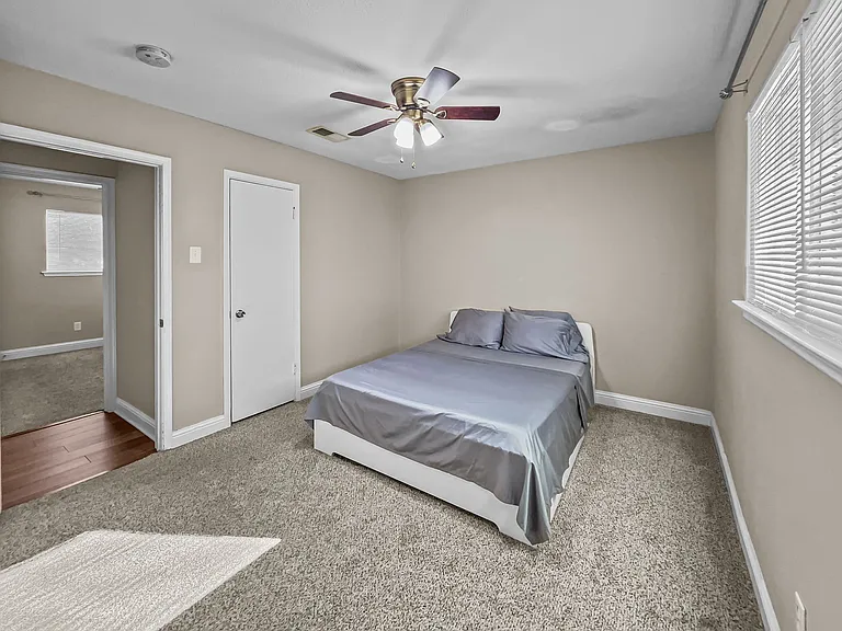 924 Meadow Mead Dr — Photo 14