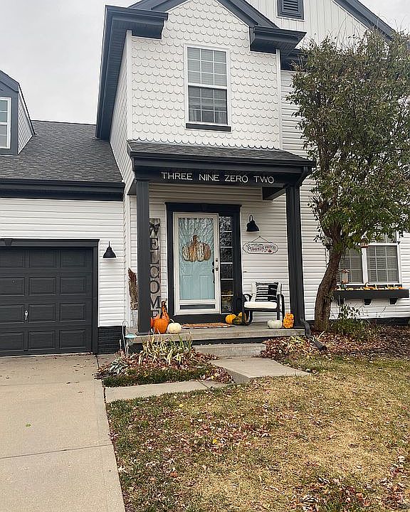 1st image of 3902 S 190th St