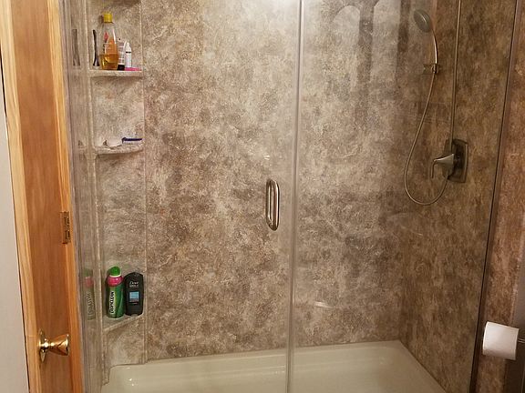 4th image of 840 Whitehead Dr