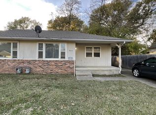 801 N Rouse St #803, Pittsburg, KS 66762