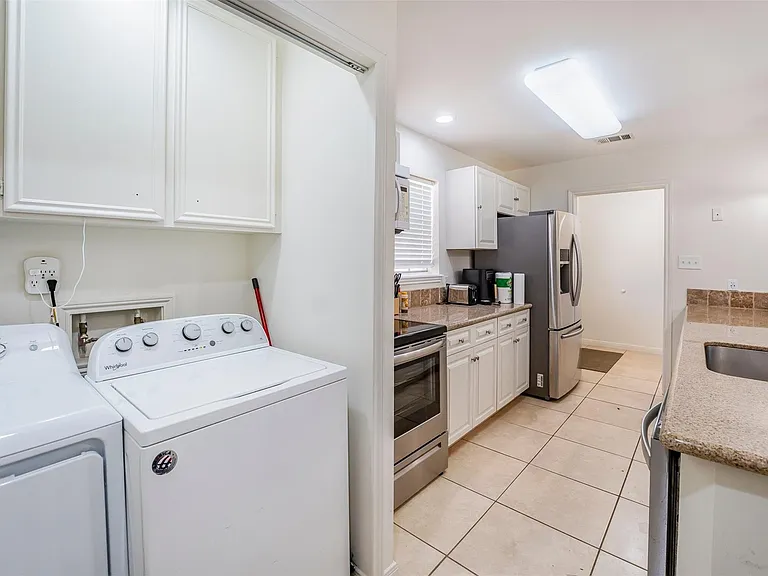 635 Chapel Hill Dr — Photo 9