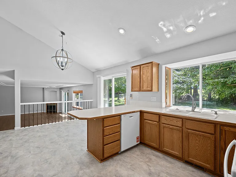412 E Piper Glen Ct — Photo 23