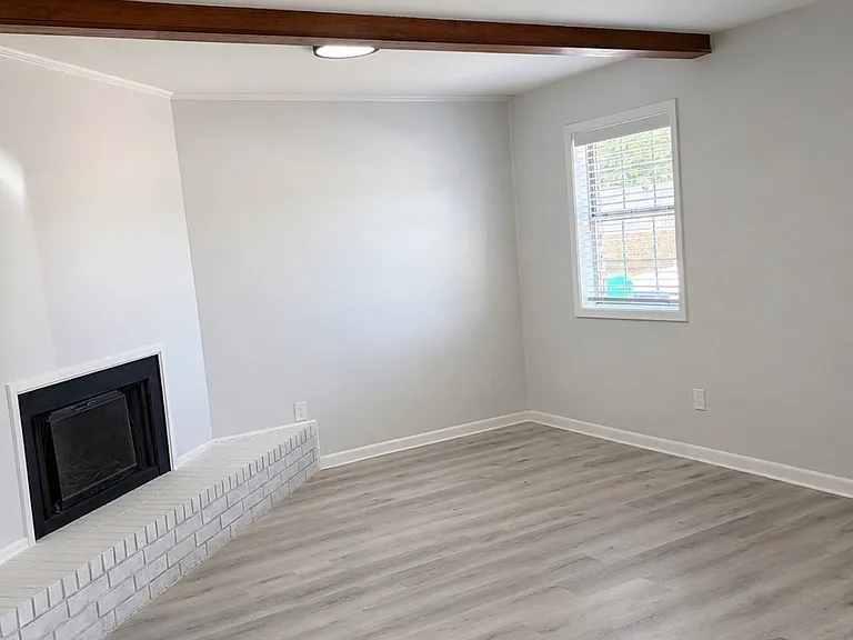 133 Westridge Dr #D — Photo 1