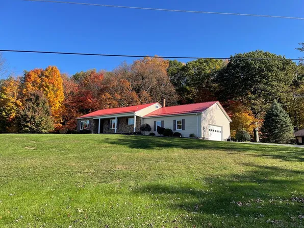156 Country Side Ln, Johnstown, PA 15904