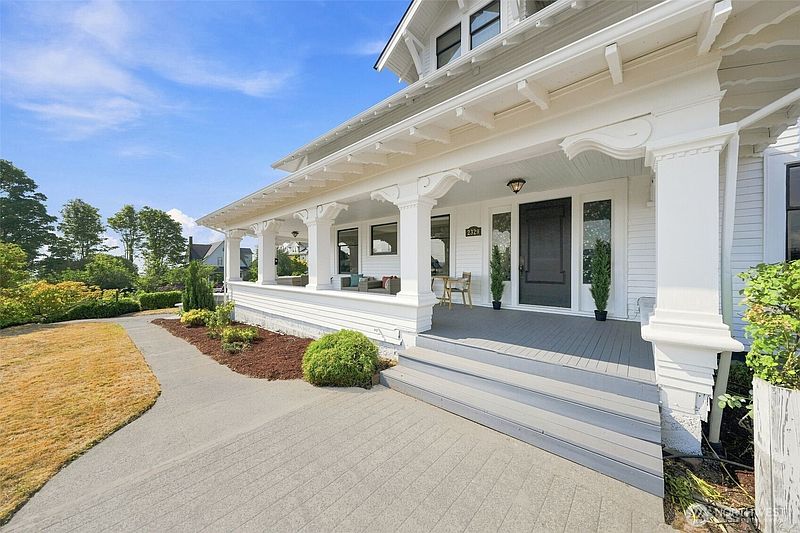3rd image of 2329 Rucker Avenue