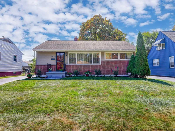 2939 Templeton Rd, Columbus, OH 43209