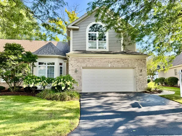 1488 White Oak Ln, Woodstock, IL 60098
