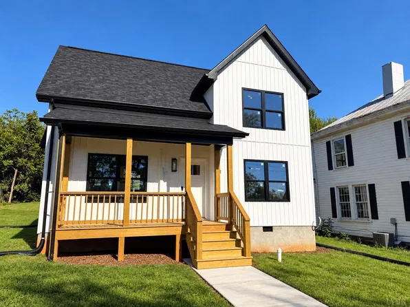 1018 Buchanan St, Lynchburg, VA 24501