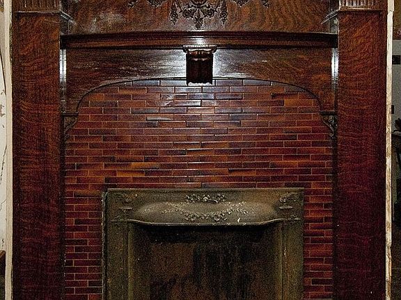 Dining room mantel