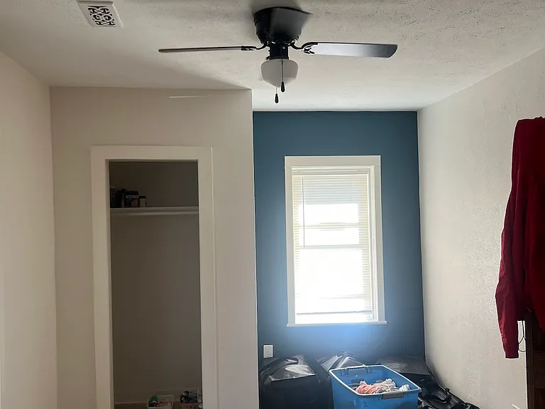 2102 Pleasant St #2 — Photo 4