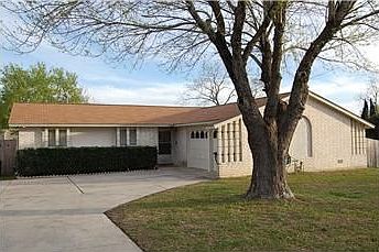 1st image of 4402 Eagle Nest Dr
