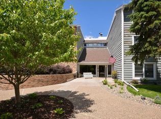 3030 Saint Albans Mill Rd APT 111, Minnetonka, MN 55305
