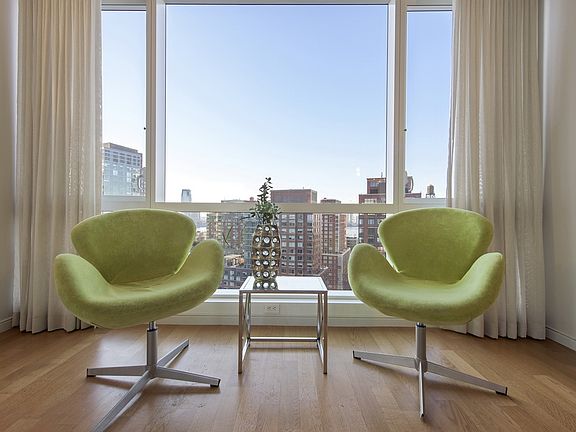 5th image of 200 Chambers St APT 24A