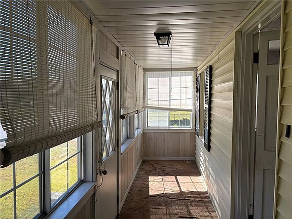 5th image of 501 Arcade Ave