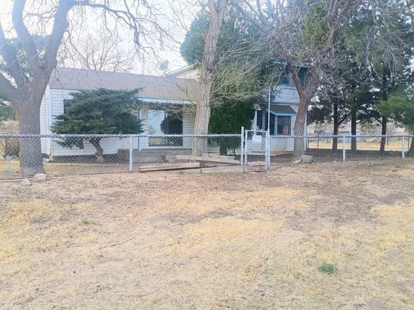 600 Allen Ave, Stinnett, TX 79083