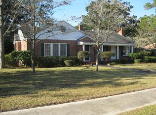 462 E Cherry St, Jesup, GA 31546