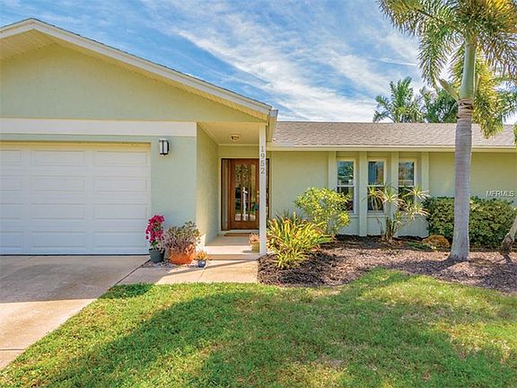 4th image of 1952 Arvis Cir E