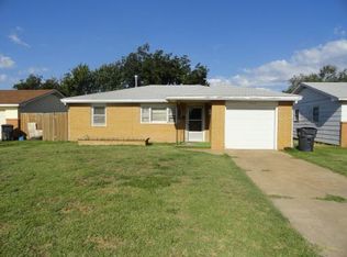 1063 Rose St, Waynoka, OK 73860