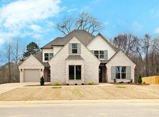 26 Lake Breeze Dr, Jackson, TN 38305